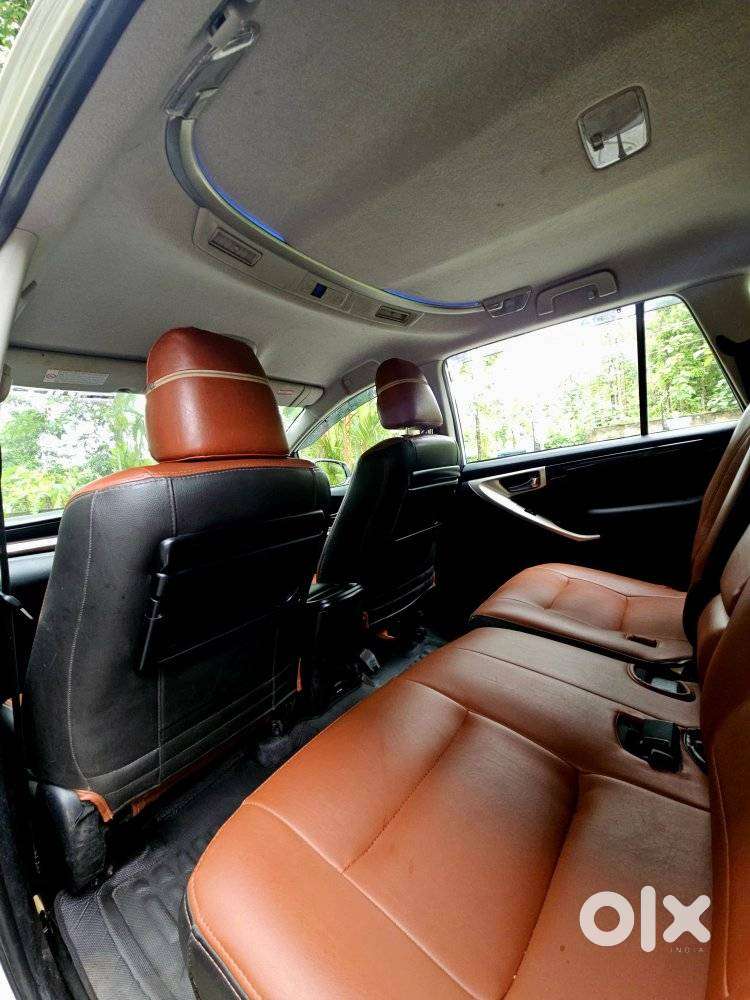 Toyota Innova 2.5 Vx 8 Str Bs-iii, 2016, Diesel