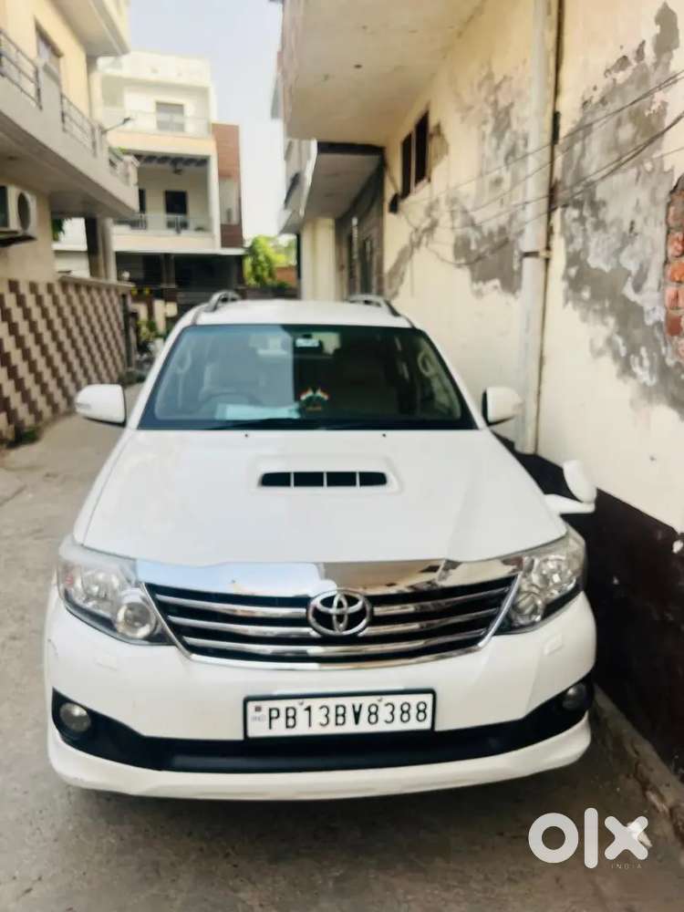 Toyota Fortuner 2014 Diesel 126300 Km Driven