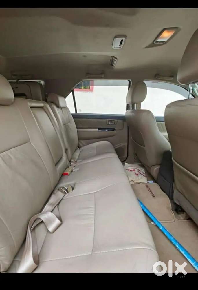 Toyota Fortuner 2012 Diesel 90000 Km Driven