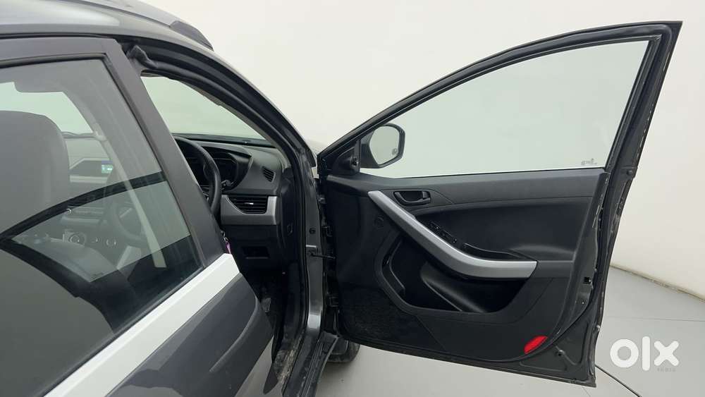 Tata Nexon 1.5 Revotorq Xma Amt (s), 2020, Petrol