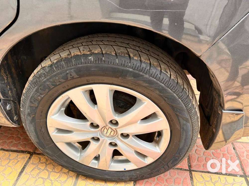 Ertiga Zdi+ Shvs Smart Hybrid 2017 Diesel