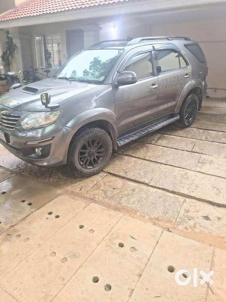 Toyota Fortuner 3.0 4x2 Automatic, 2013, Diesel