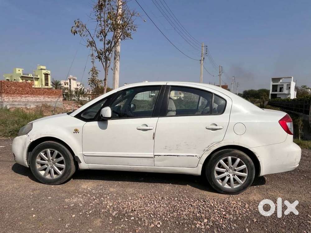 Maruti Suzuki Sx4 Zxi Mt Bsiv Leather, 2011, Cng & Hybrids