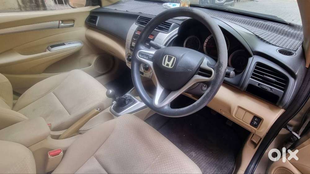 Hondacity1.5vmt 2011 Petrol.excellent Running Condition(only 62100 Km)