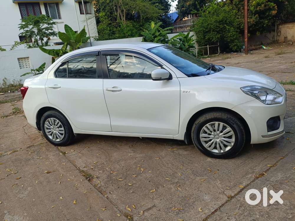 Maruti Suzuki Swift Dzire Vxi Optional, 2017, Petrol