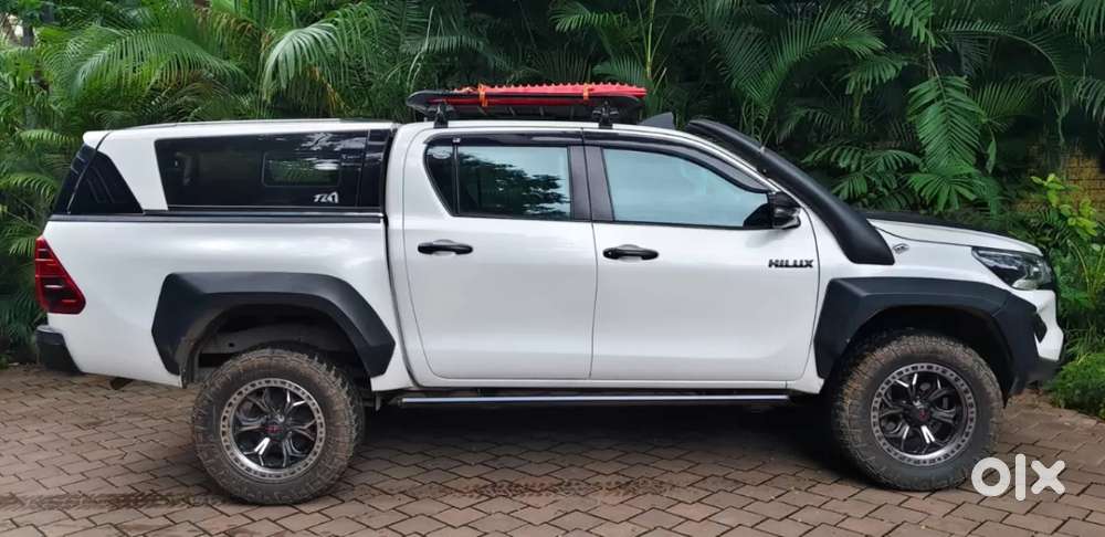 Toyota Hilux 2.8 High 4x4 Mt, 2023, Diesel