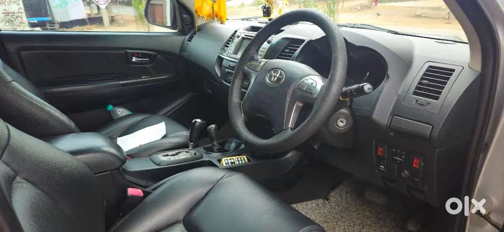 Toyota Fortuner 2015