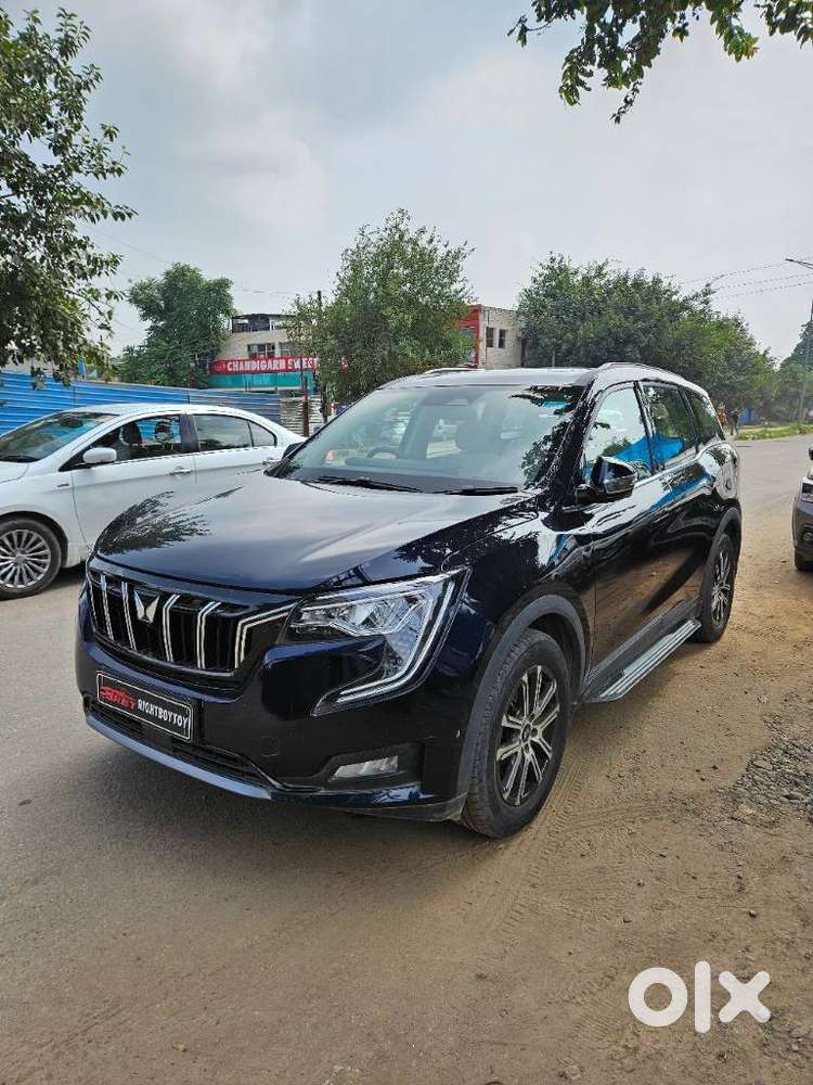 Mahindra Xuv700 2.0 Ax 7 Petrol At Luxury Pack Str, 2023, Petrol