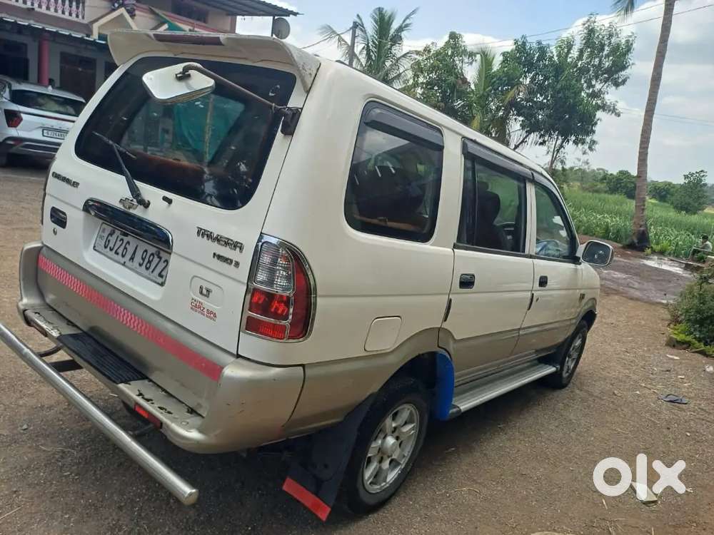 Chevrolet Tavera Neo 2015