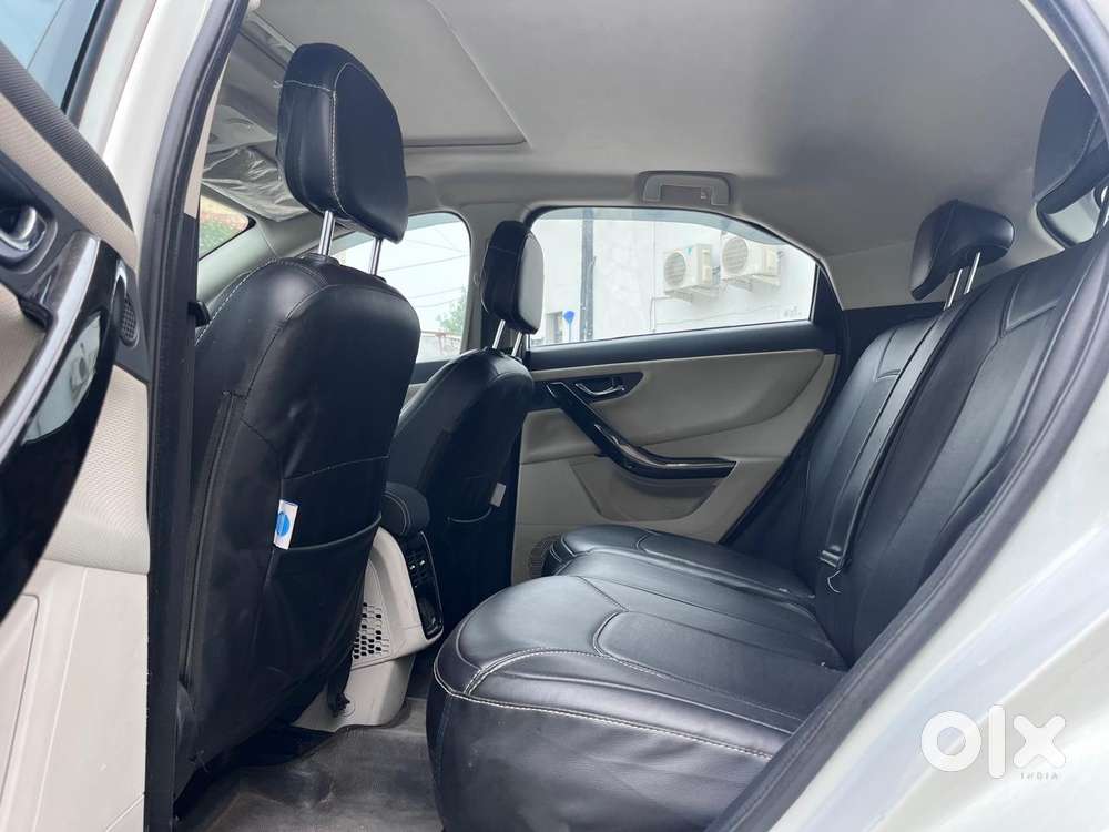 Tata Nexon 1.2 Revotron Xza Plus, 2022, Petrol