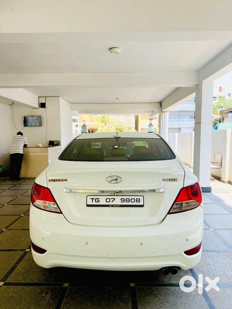 Hyundai Verna Sx(0) Full Top End 6 Airbags With Good Condition