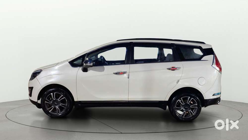 Mahindra Marazzo M8 8str, 2019, Diesel
