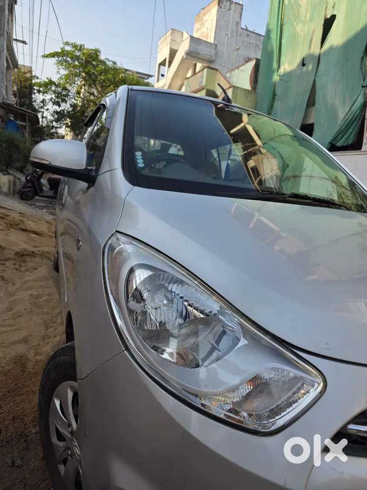 I10 Sportz 1.2 Bs1v Showroom Track