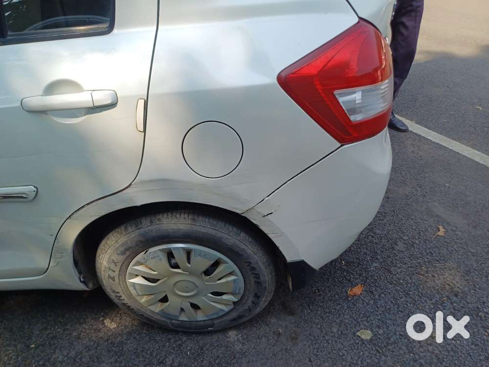 Maruti Suzuki Swift Dzire 1.2 Vxi Bsiv, 2012, Petrol