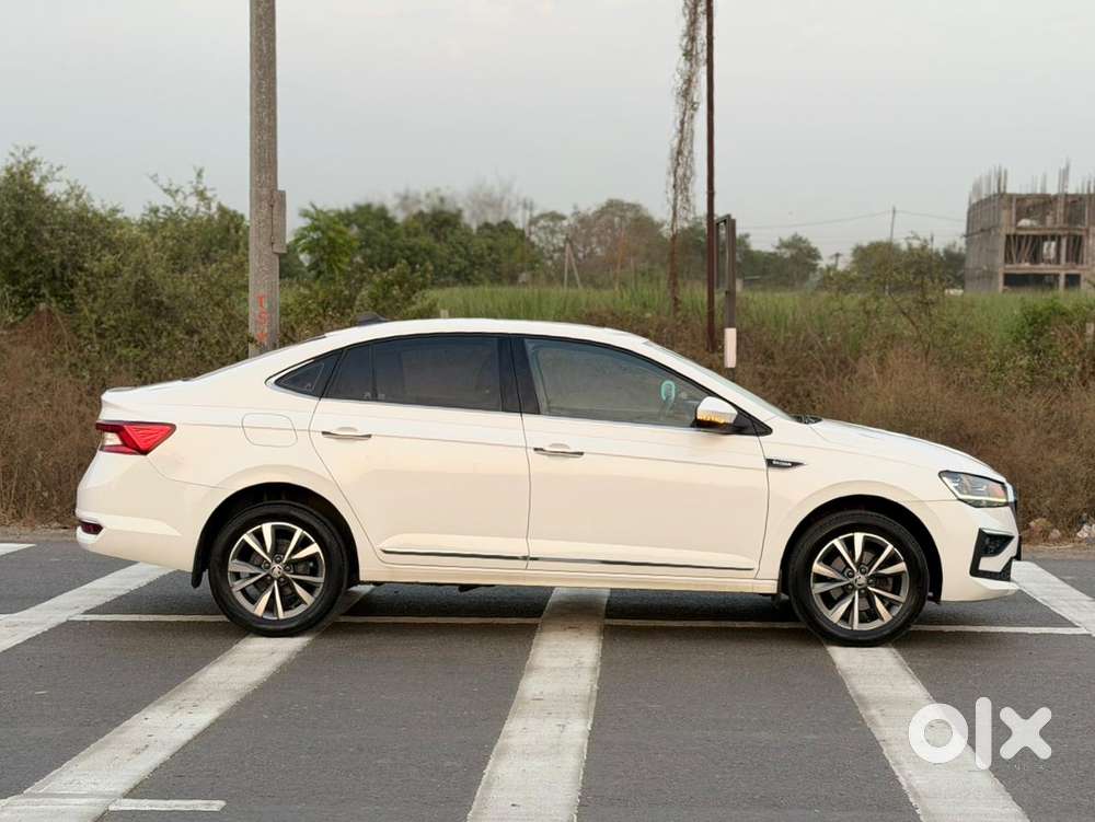 Skoda Slavia Style 1.0l Tsi At, 2023, Petrol