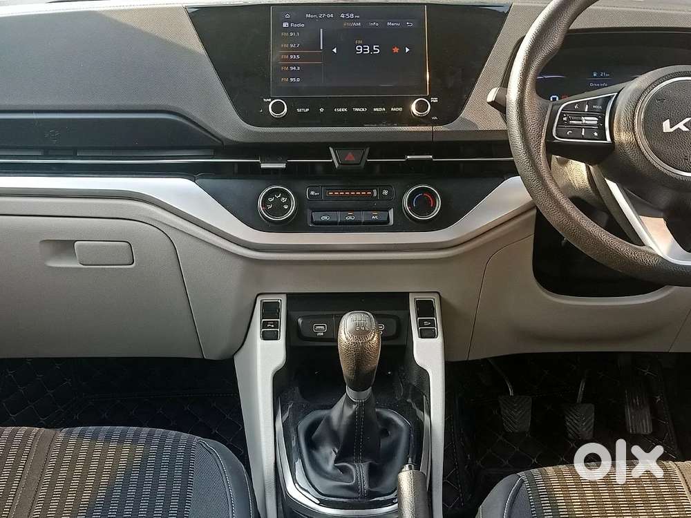 Kia Carens 1.5 Prestige 7 Str, 2024, Petrol