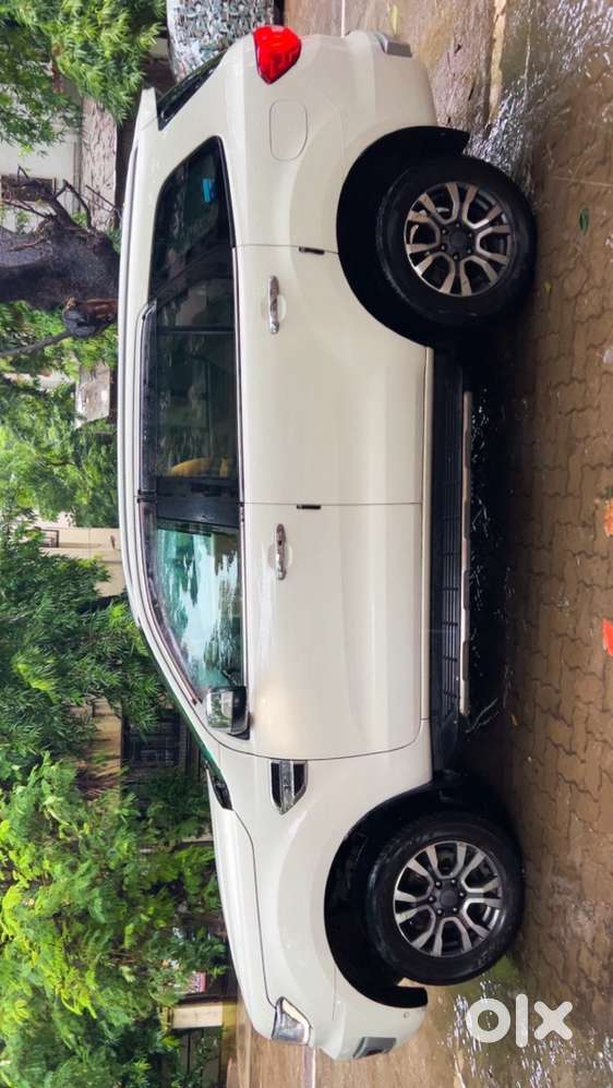 Ford Endeavour 3.2 2019