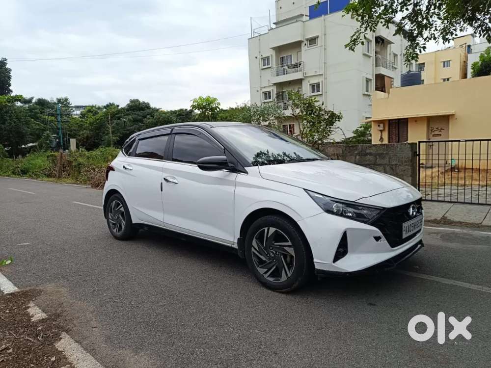 Hyundai I20 Asta (o) 1.2 Mt, 2023, Petrol