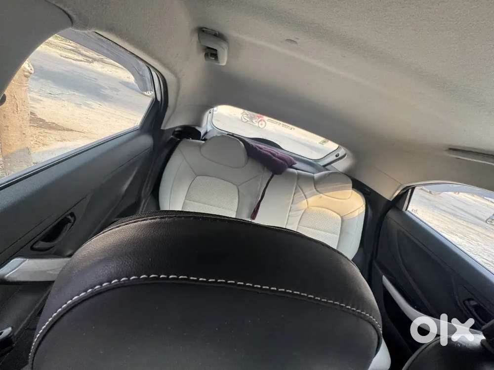 Tata Nexon 2023 Petrol 15800 Km Driven