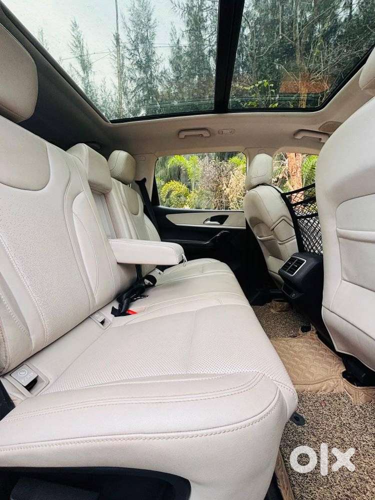 Mahindra Xuv700, 2022, Diesel
