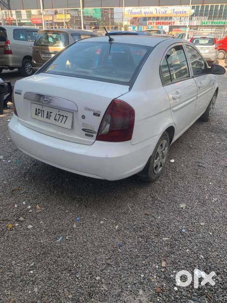 Hyundai Verna Crdi Vgt Sx 1.5, 2010, Diesel