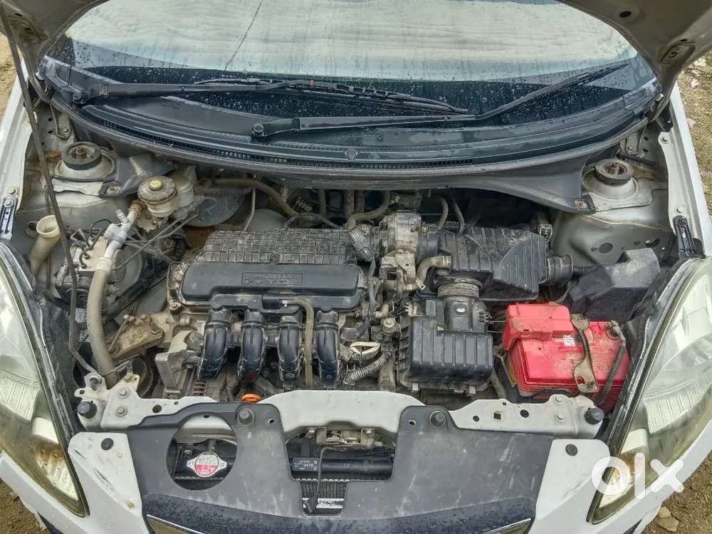 Honda Brio 2016