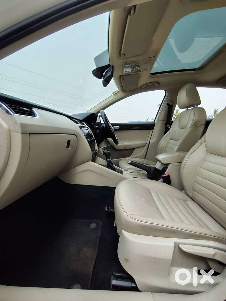 Skoda Octavia 2013-2017 Style Plus 1.8 Tsi At, 2016, Petrol