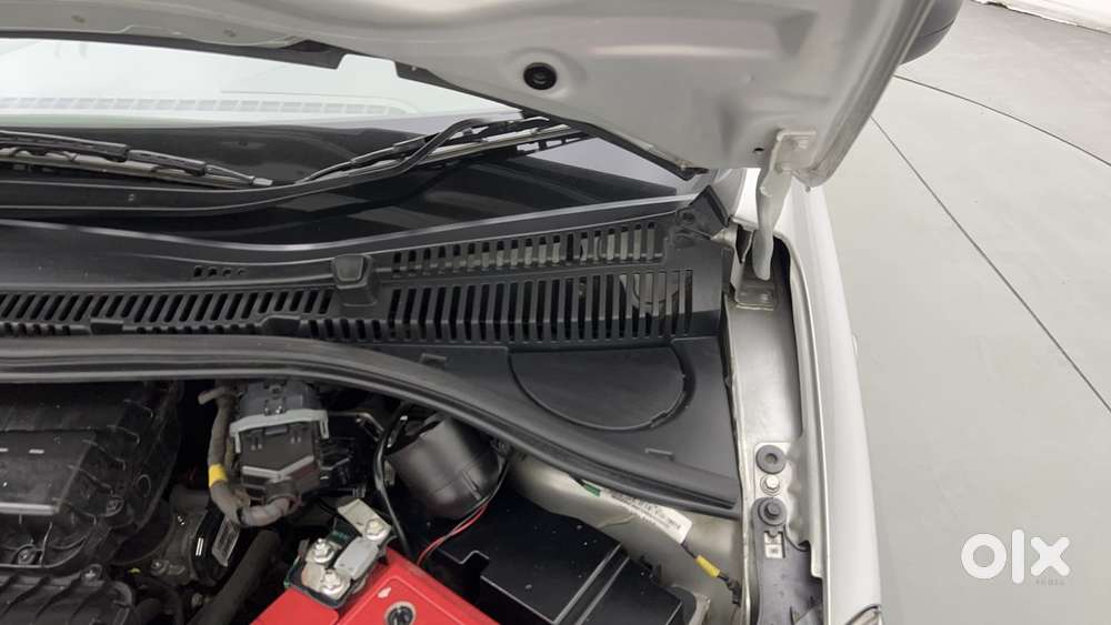 Tata Tigor Xe, 2022, Petrol