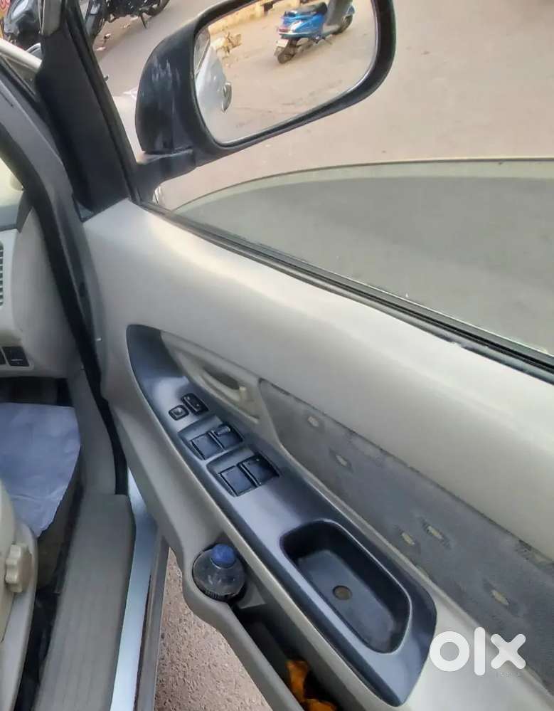 Toyota Innova 2010 Diesel Well Maintained