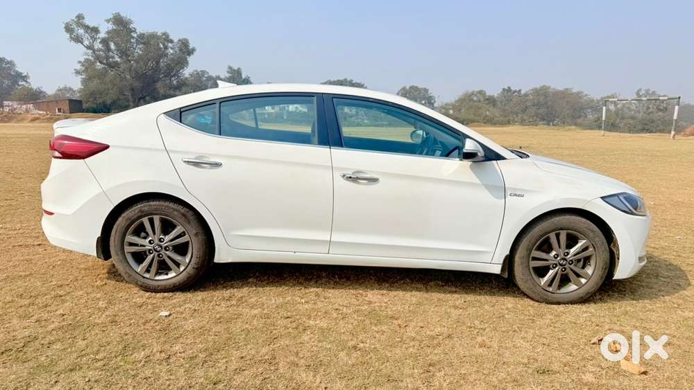 Hyundai Elantra 2016 Diesel 65838 Km Driven