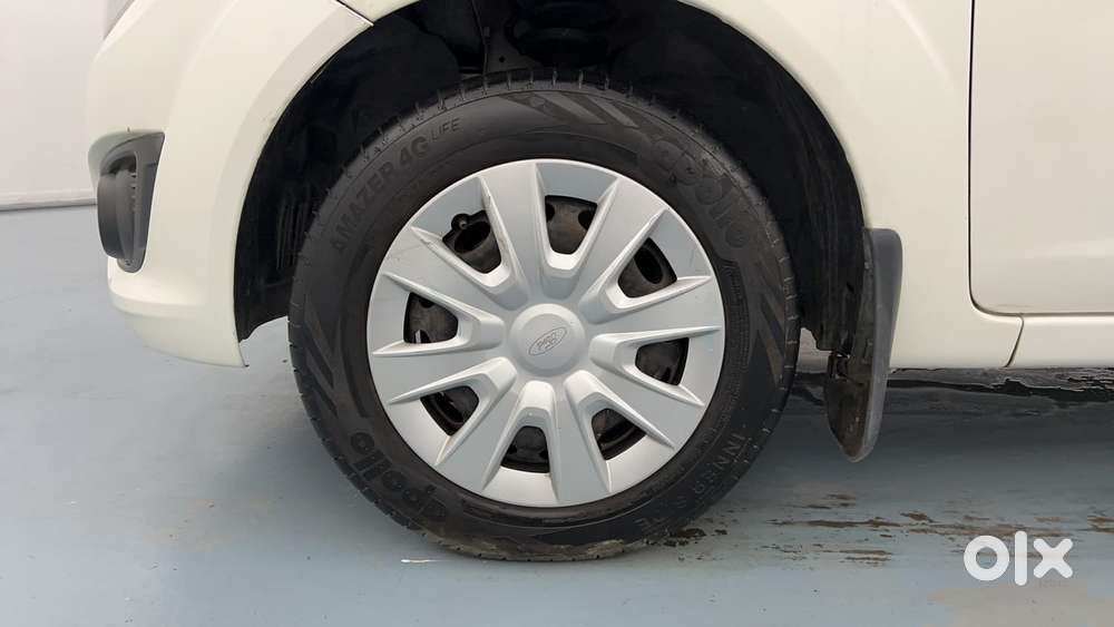 Ford Figo 2010-2012 Petrol Zxi, 2015, Petrol
