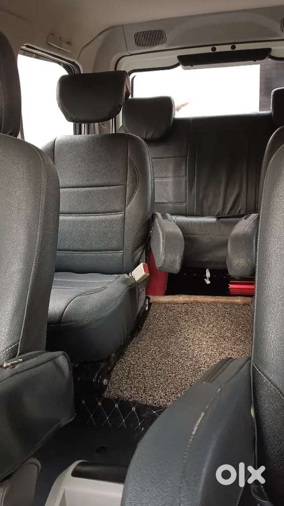 Mahindra Scorpio S10 2016