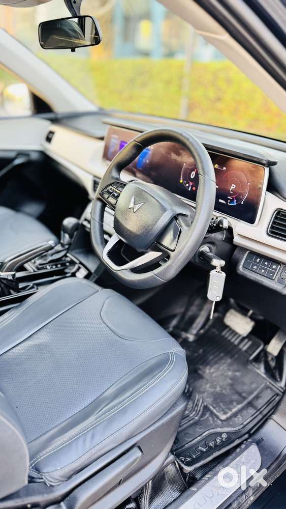 Mahindra Xuv700 2.2 Ax 5 Diesel At 7 Str, 2022, Diesel