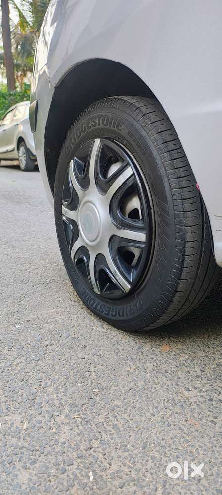 Santro Xing Family Car