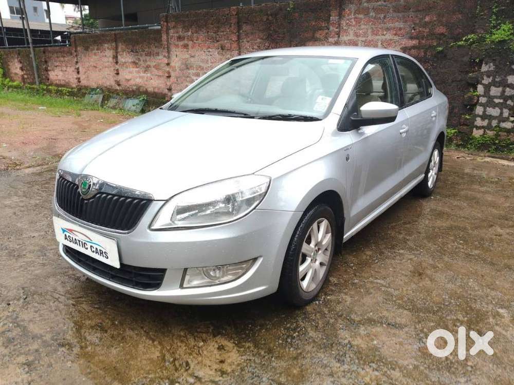 Skoda Rapid 1.6 Mpi Ambition Plus, 2013, Petrol