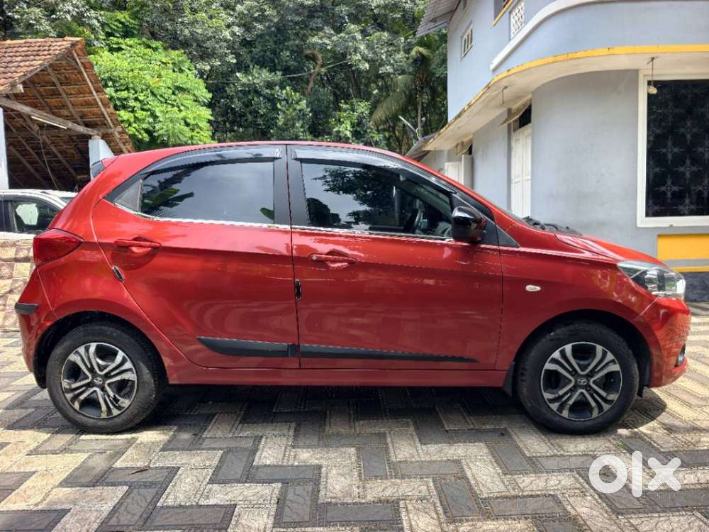 Tata Tiago 1.2 Revotron Xza, 2019, Petrol