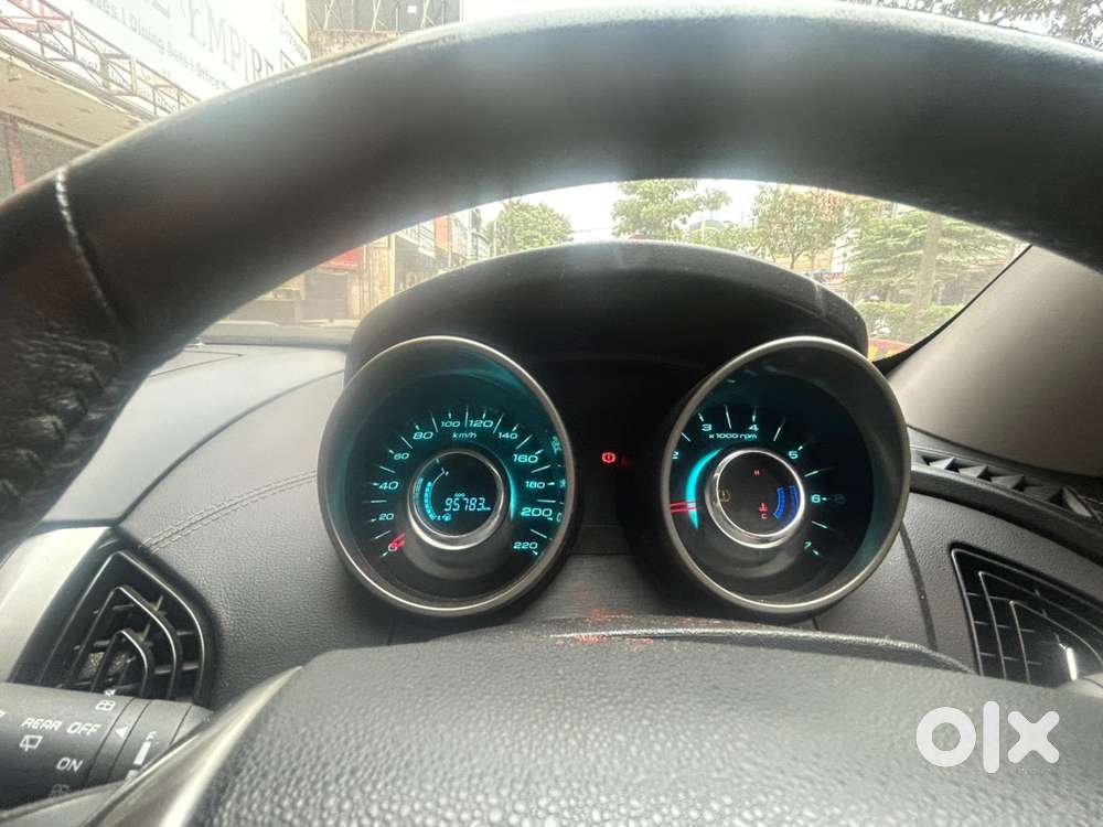Mahindra Xuv500 2021 Diesel Well Maintained