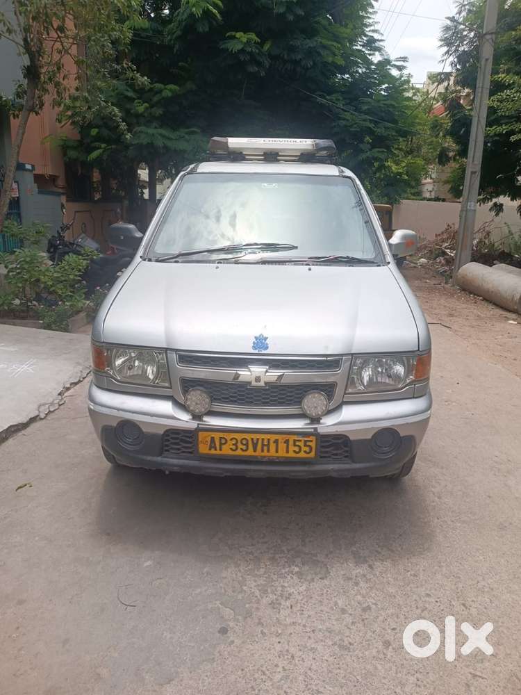 Chevrolet Tavera Neo 2014