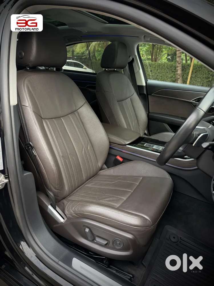 Audi A8 L, 2022, Petrol