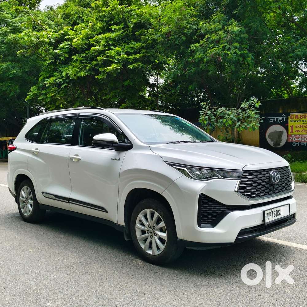 Toyota Innova Hycross 2.0 Vx Hybrid 7 Str, 2023, Petrol