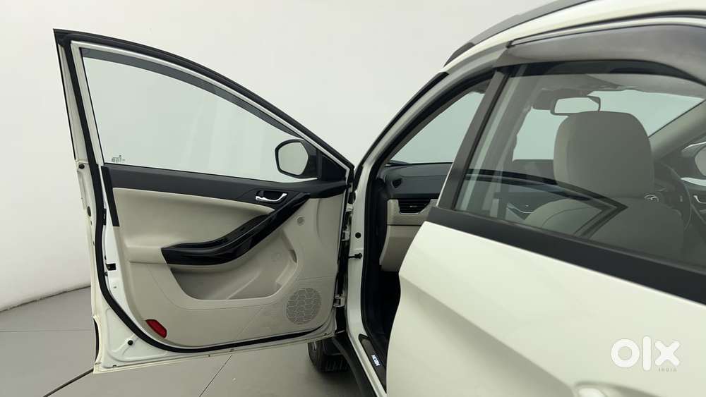 Tata Nexon Xz Plus Luxs, 2023, Petrol
