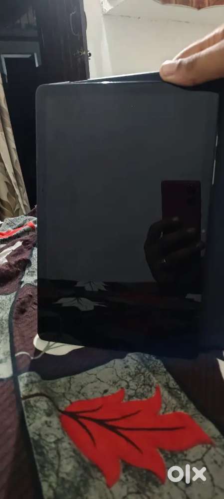Brand new  condition 100 persent orignal(a9 plus 8 ram 128 storage )