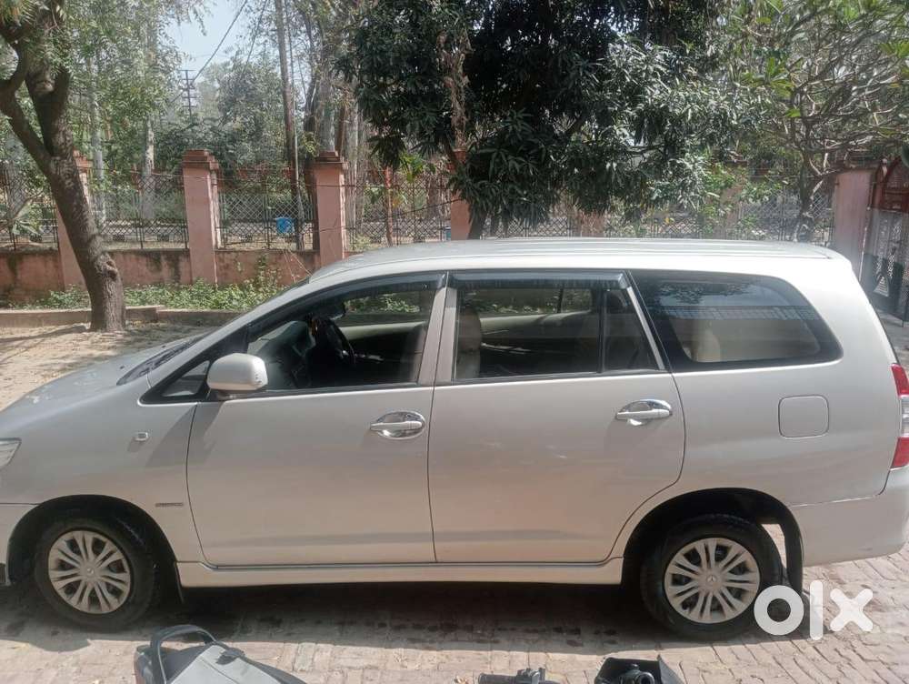 Toyota Innova 2.5 Gx 8 Seater Limited Edition, 2012, Diesel