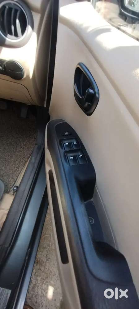 Hyundai I10 2009 Petrol 72400 Km Driven, Automatic Gears, Top Model