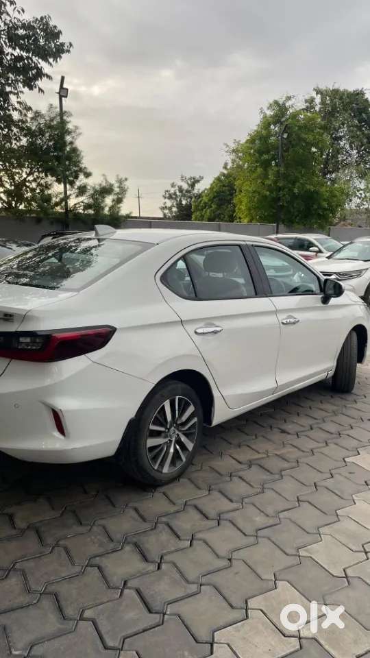 Honda City I-vtec Cvt Zx, 2022, Petrol