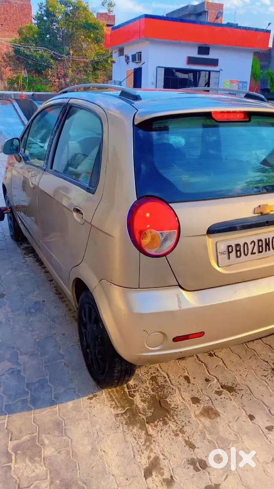 Chevrolet Spark 2011 Petrol Well Maintained