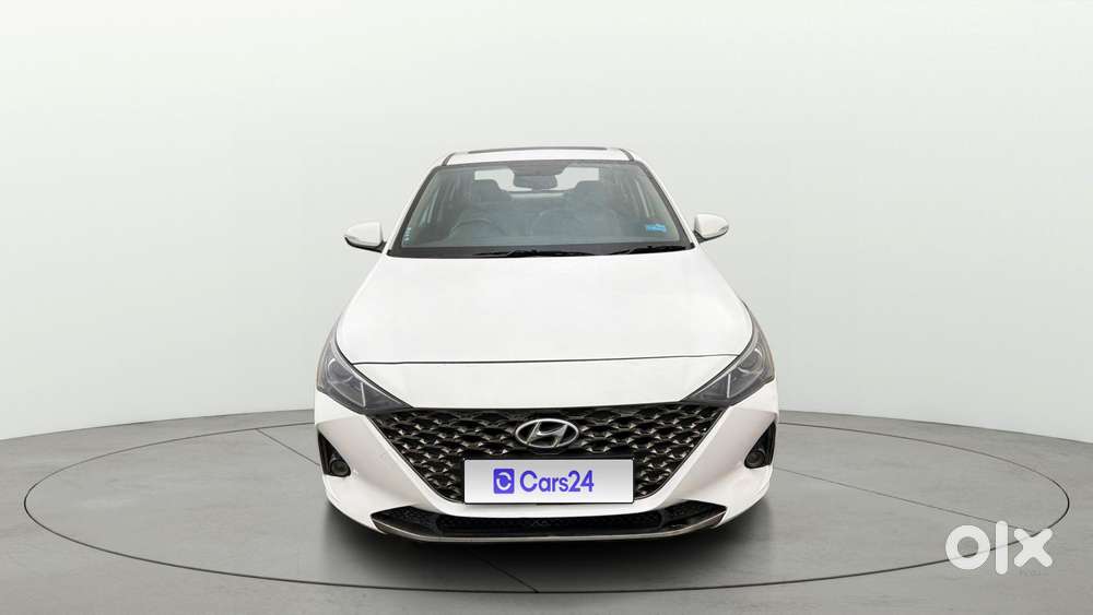 Hyundai Verna 1.5 Sx Vtvt Ivt, 2022, Petrol