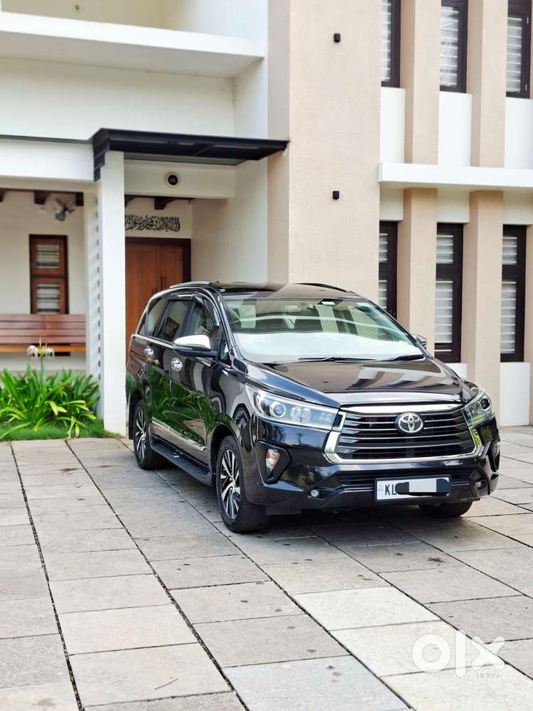 Toyota Innova Crysta 2.4 G Mt 7 Str, 2022, Diesel