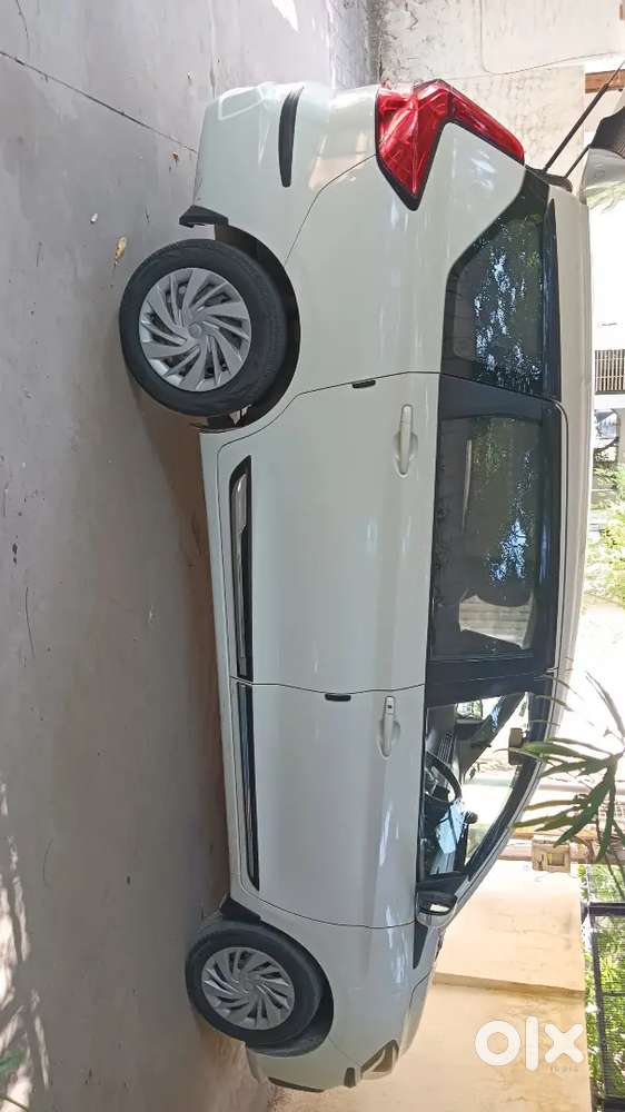 Maruti Suzuki Ertiga 2022 Cng & Hybrids 80000 Km Driven