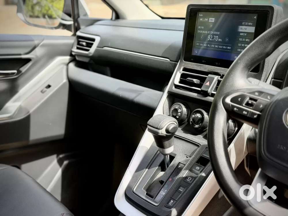 Toyota Innova Hycross 2.0 Gx 7 Str, 2025, Petrol